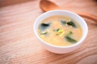 【わかめと卵の韓国風スープ】レシピ